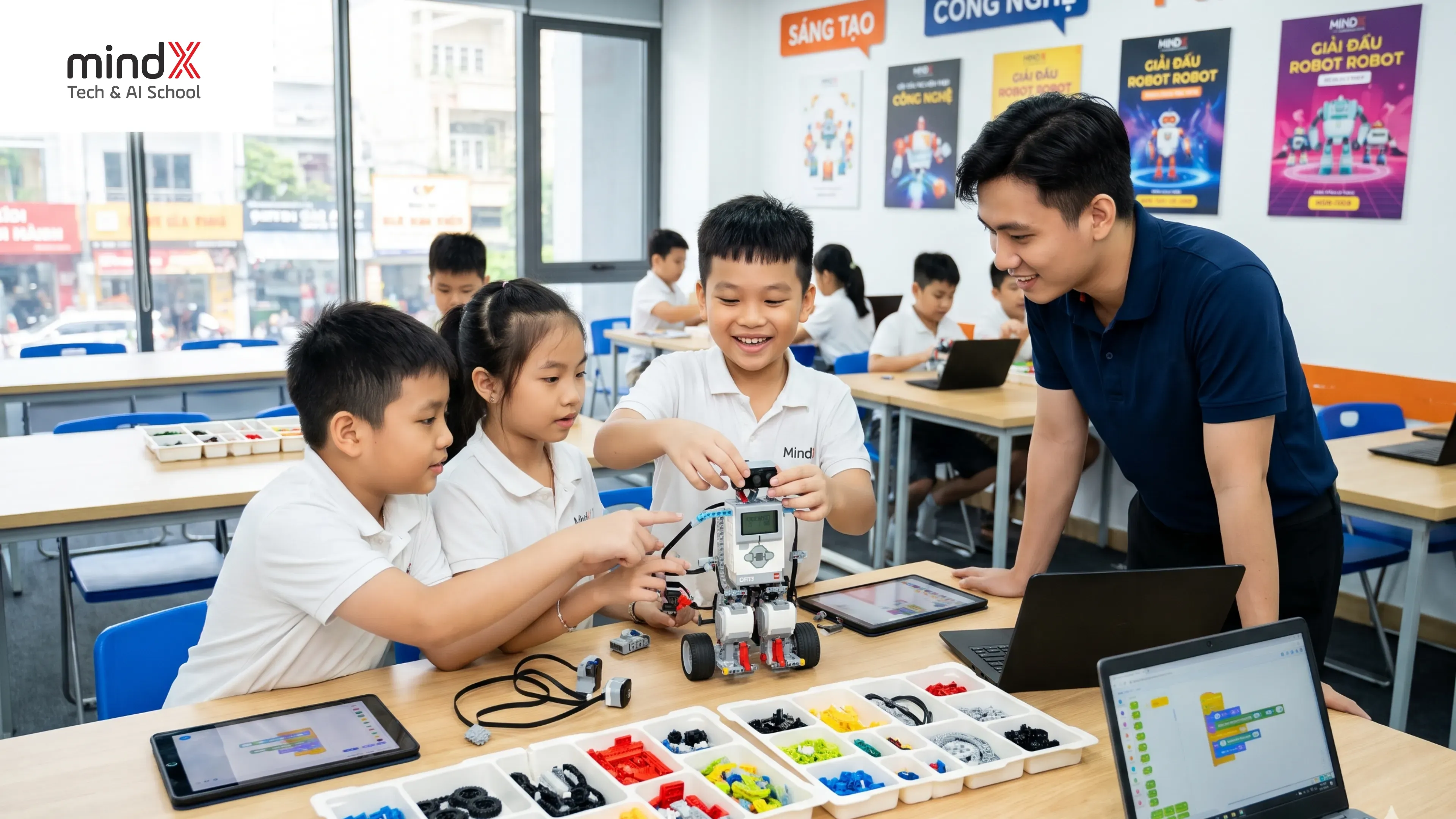 Học lắp ráp robotics TP HCM ở đâu tốt? Giải đáp 6 thắc mắc của ba mẹ